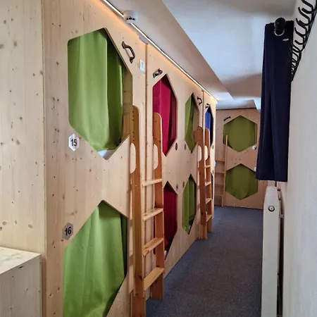 Hostel Cell Stanton *